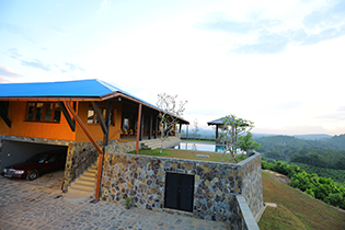 Side View of the Bungalow Western